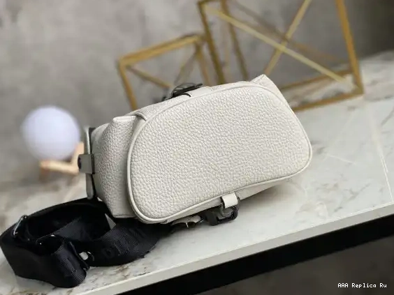 AAA Replica Ru VUITTON CHRISTOPHER XS LOUIS 0527